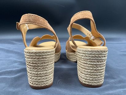 ALIWELL, modèle MIKASA, pointure 39, paire...