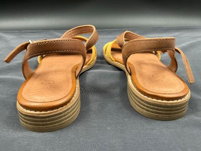 MARCO TOZZI, pointure 37, paire de sandales...