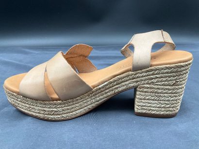 ALIWELL, modèle TANGRAM, pointure 37, paire...