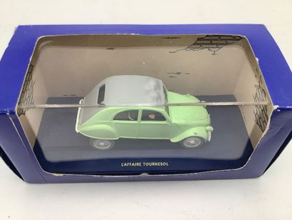 TINTIN, 5 voitures miniatures 1/43 des aventures...