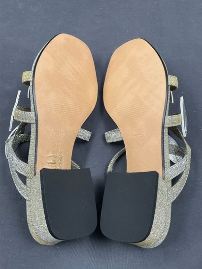 QOOTUM, modèle GALA 492 , pointure 35, paire...