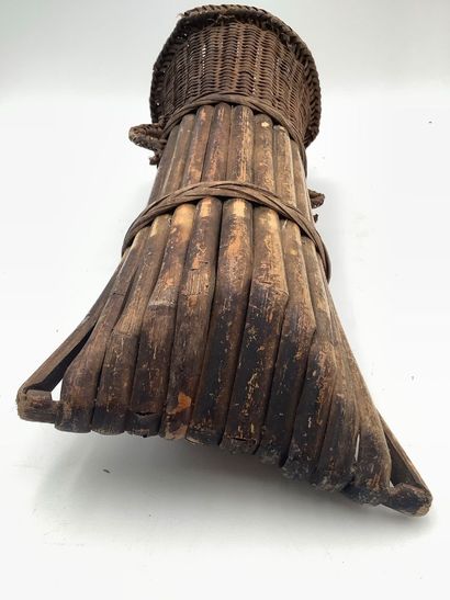 Carquois ou panier de cueillette ancien en...