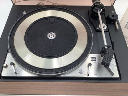 Platine avec ampli incorporé de la marque...