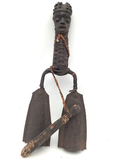 Art d’Afrique, double cloche cérémonielle...