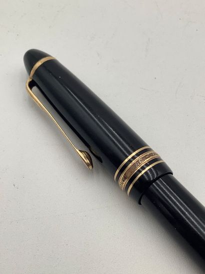 Montblanc, stylo plume de marque Montblanc...