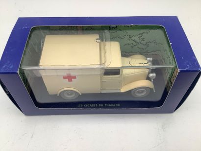 TINTIN, 5 voitures miniatures 1/43 des aventures...