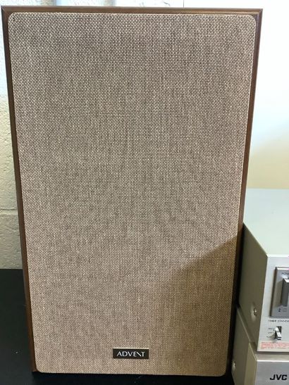 JVC, ensemble HIFI comprenant un amplificateur...