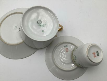 3 tisanières en faïence en état d’usage avec...