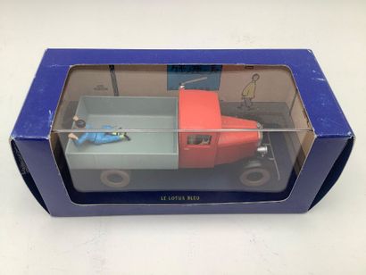 TINTIN, 5 voitures miniatures 1/43 des aventures...