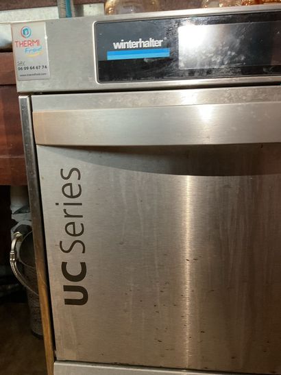 Lave verres avec osmoseur marque WINTERHALTER...