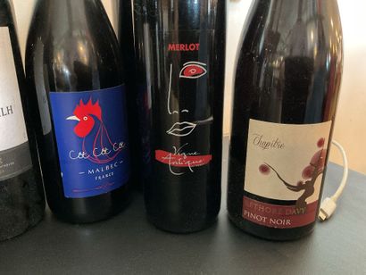 Stock de 23 bouteilles de vins bar
ENLEVEMENT...