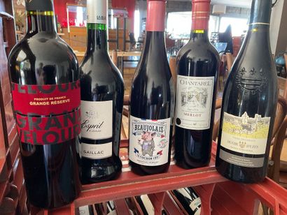 5 caisses de vin soit 55 bouteilles, essentiellement...