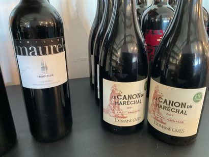 Stock de 23 bouteilles de vins bar
ENLEVEMENT...