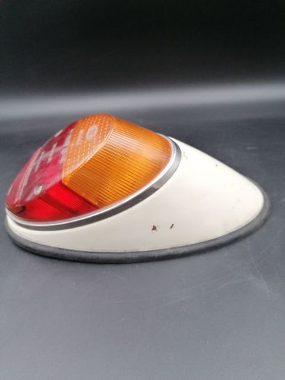 VOLKSWAGEN, feu arrière droit pour Coccinelle...
