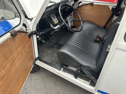 Frais de vente réduits 10 % - CITROEN 2 CV....