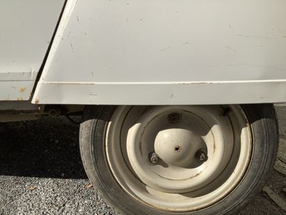 Frais de vente réduits 10 % - CITROEN DYANE....