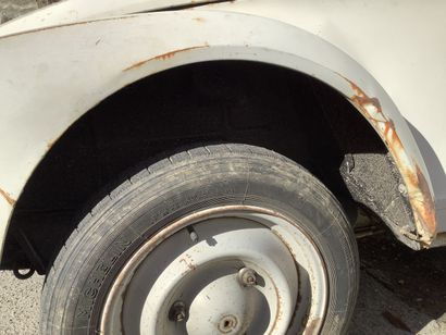 Frais de vente réduits 10 % - CITROEN DYANE....