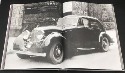 BENTLEY :
Livre Bentley “ The Book” avec...