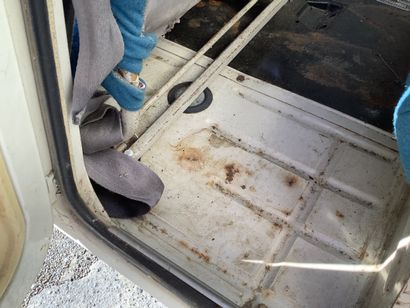 Frais de vente réduits 10 % - CITROEN DYANE....