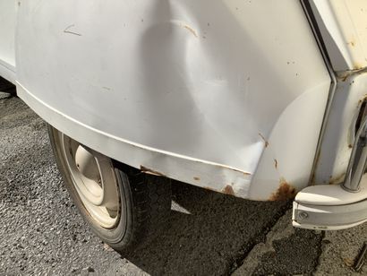 Frais de vente réduits 10 % - CITROEN DYANE....