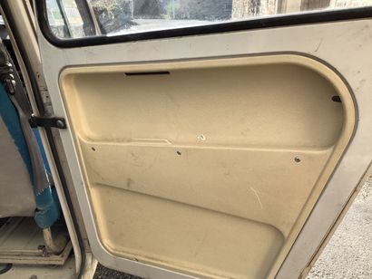 Frais de vente réduits 10 % - CITROEN DYANE....
