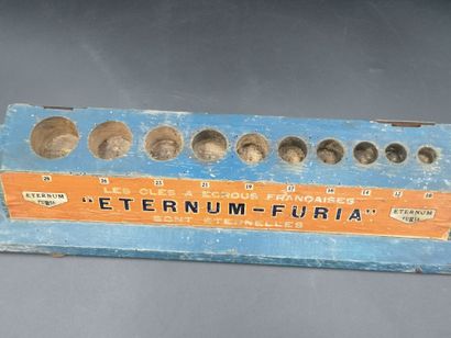 Éternum - Furia, présentoir en bois pour...