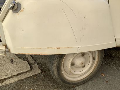 Frais de vente réduits 10 % - CITROEN DYANE....