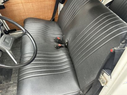 Frais de vente réduits 10 % - CITROEN 2 CV....
