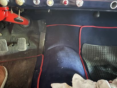 Frais de vente réduits 10 % - FORD VEDETTE...
