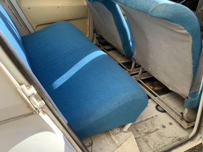 Frais de vente réduits 10 % - CITROEN DYANE....