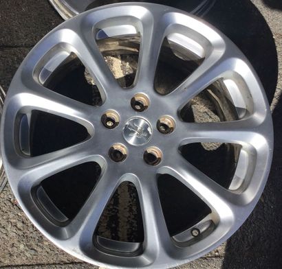 4 jantes aluminium. 19 pouces Maserati d’origine,...