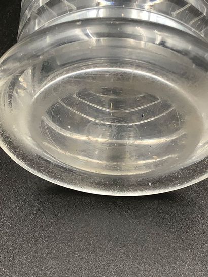 Baccarat, beau vase en cristal de Baccarat...