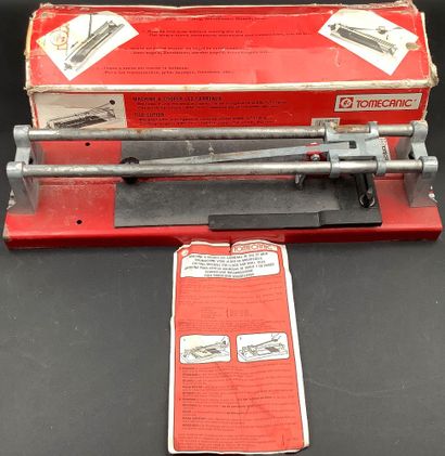 Une carrelette de marque Tomecanic REF 567S...