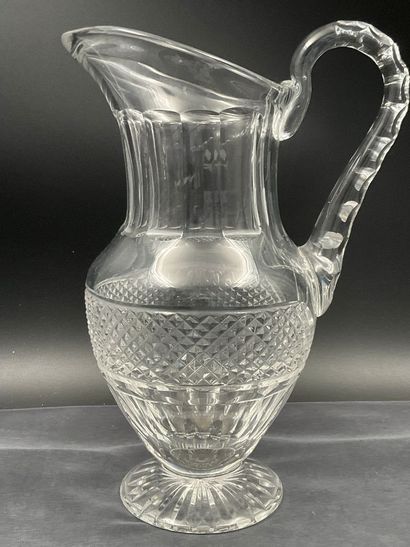 Saint Louis modèle trianon, Broc en cristal...