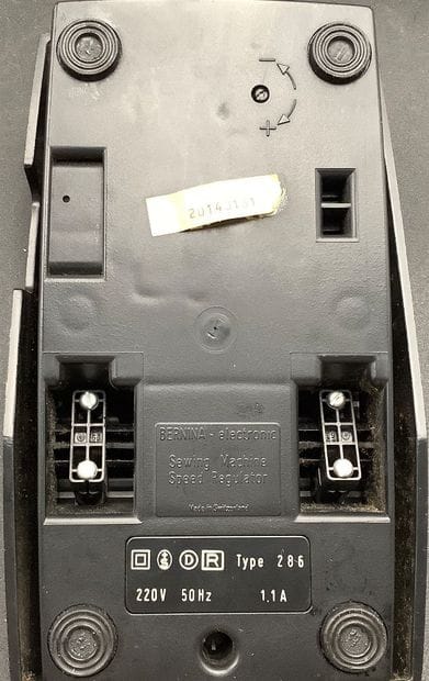 Machine à coudre de marque Bernina 803 fabriqué...
