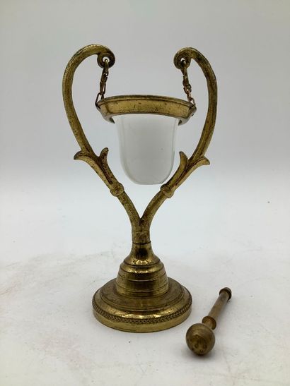 Regroupement de 6 objets religieux comprenant...