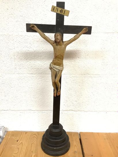 Grand Christ sur la croix en bois, le Christ...