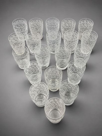Baccarat, modèle Gouvieux, 20 verres en cristal...