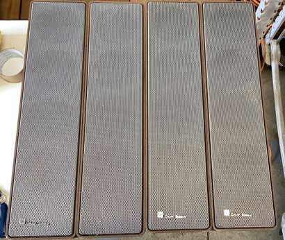 Lot de 4 enceintes de marque TOA 
Modèle...