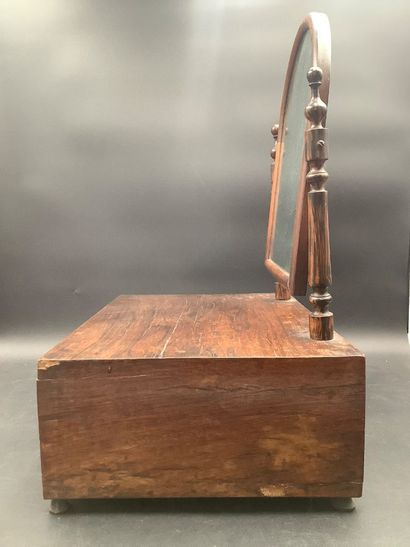 Coiffeuse en bois, avec miroir modulable...