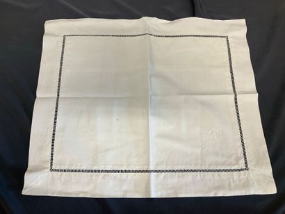 Lot de 7 draps plats( coton ou lin) avec...