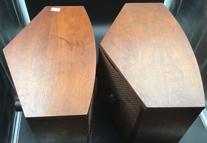 Paire d’enceintes Bose 901 série 4 de 1974,...