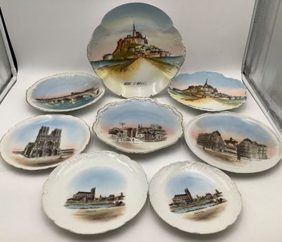 8 assiettes touristiques en porcelaine de...