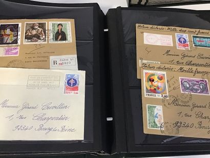Lot de 3 classeurs de timbres français courants,...