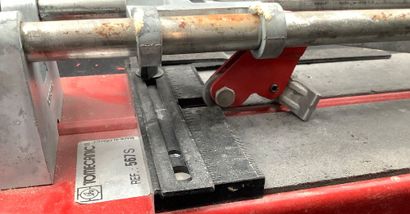 Une carrelette de marque Tomecanic REF 567S...