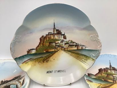 8 assiettes touristiques en porcelaine de...