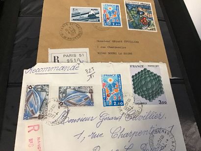 Lot de 3 classeurs de timbres français courants,...