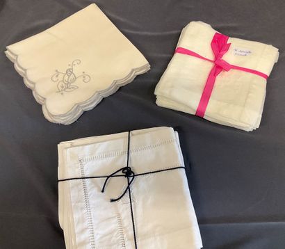 Ensemble de nappes et serviettes de table...