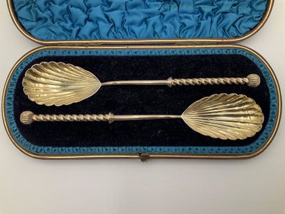 Coffret de deux couverts à entremets en forme...