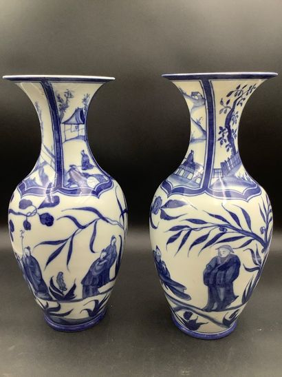 2 grands vases style Asiatique en céramique...
